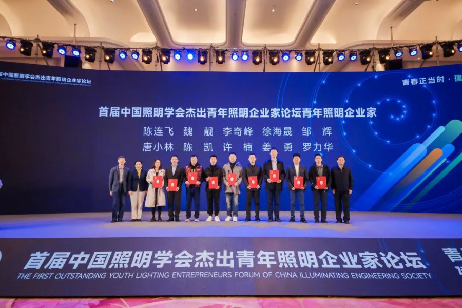 1701665628777756E9D0.jpg 640 (5).jpg