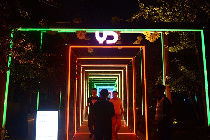 1539140132140373.jpg 時光隧道3.jpg